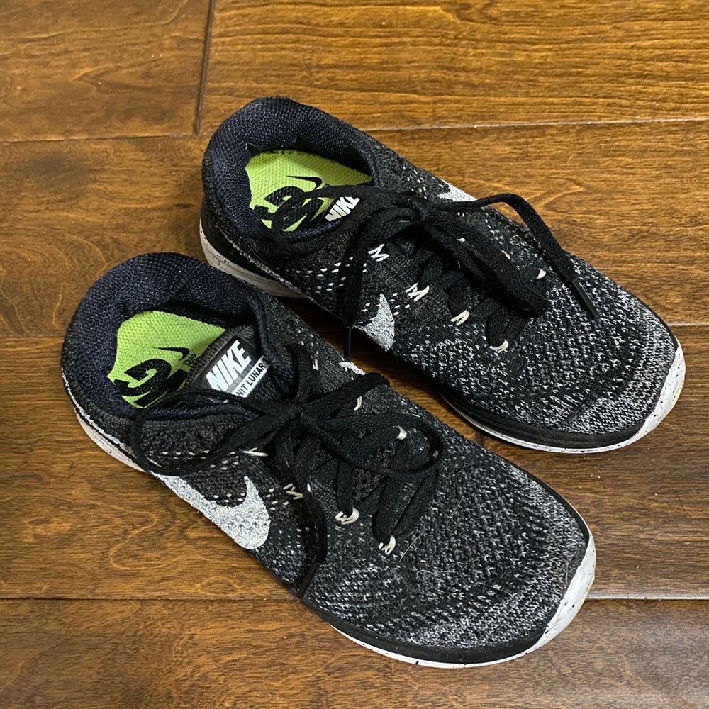 Nike flyknit lunar sneaker women’s